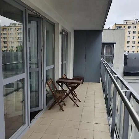 Hotel apartamentowy Notabene Wola