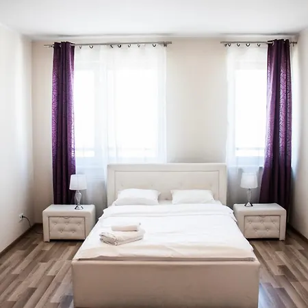 Notabene Wola 3*