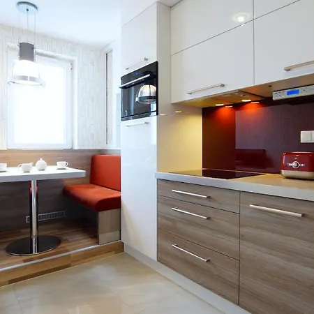 Aparthotel Notabene Wola *