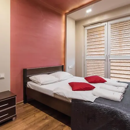 Notabene Wola 公寓式酒店 3*