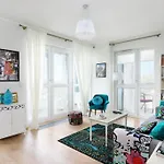 Notabene Wola شقة فندقية