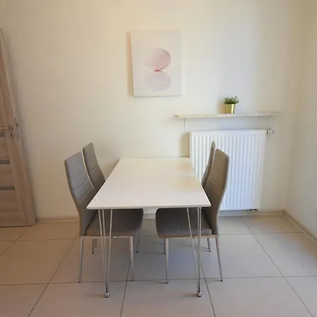 Notabene Wola Aparthotel Warschau
